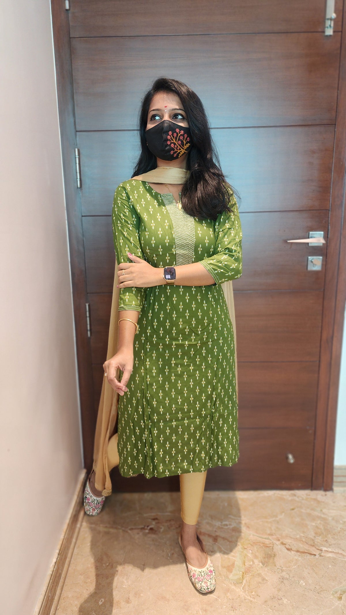 Office Wear (7049)