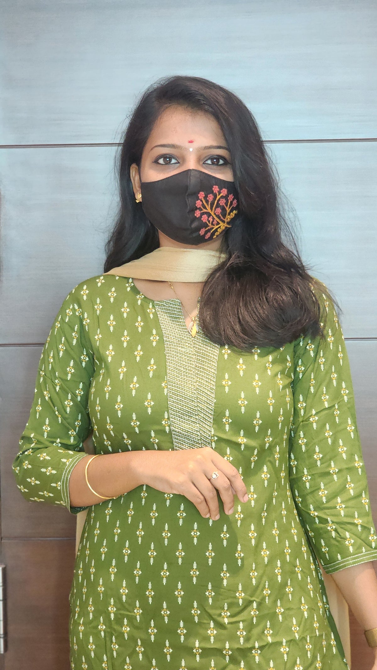 Office Wear (7049)