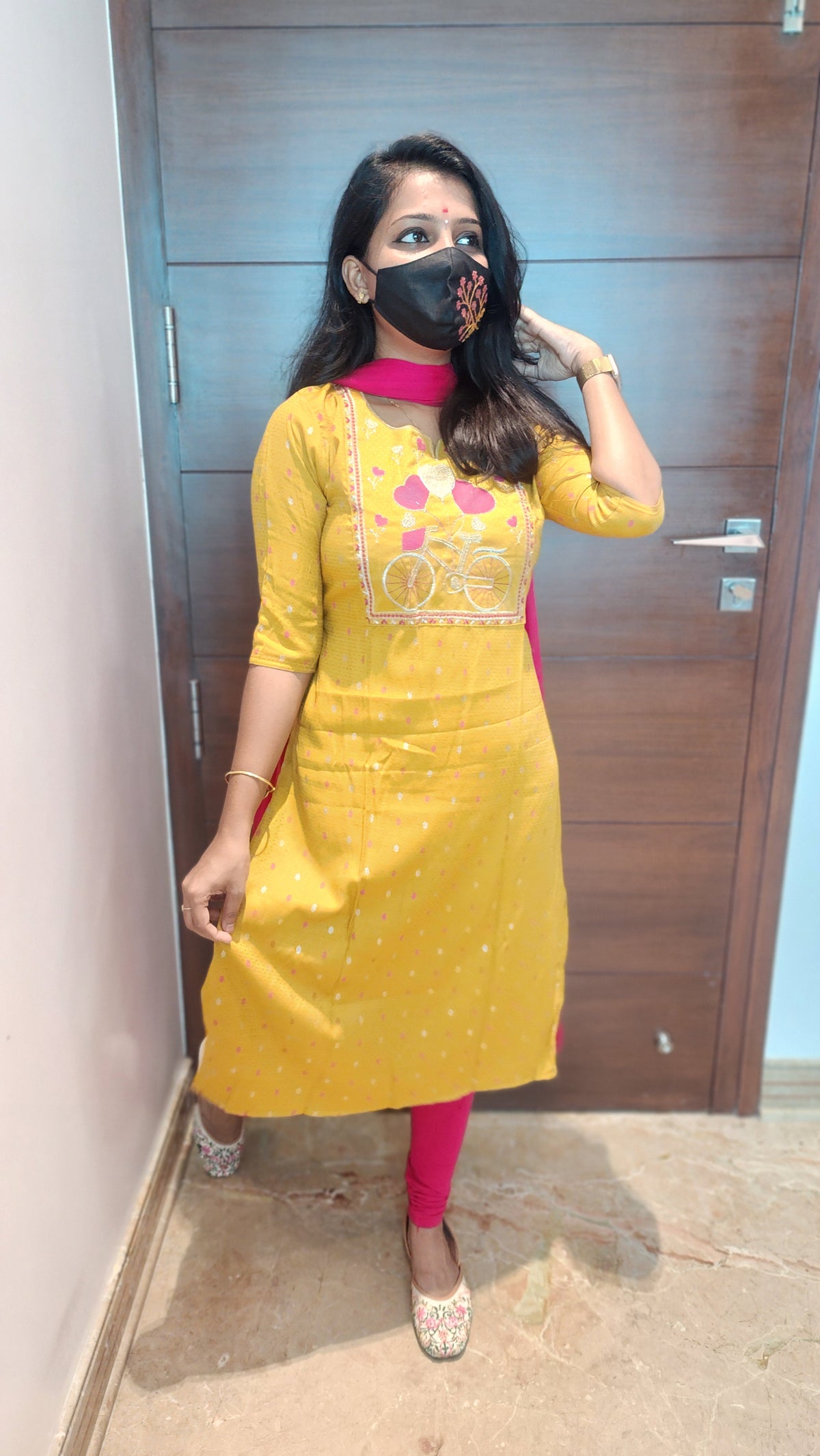 Office Wear (7044)