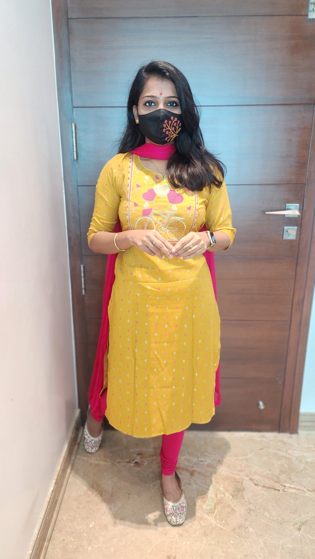 Office Wear (7044)
