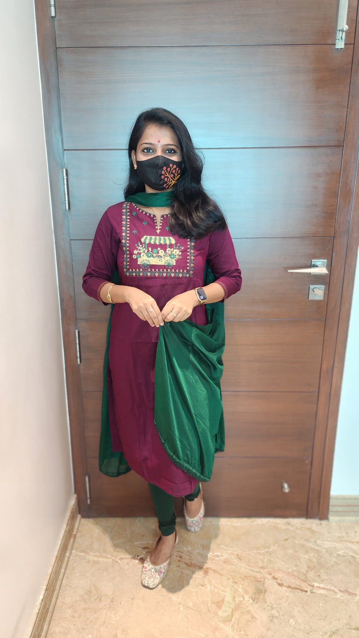 Office Wear (7046)