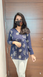 Western Short top (7063)