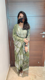 Nyra cut Salwar Set(7184)