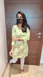 Western Short top (7485)