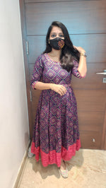 Anarkali kurti+hip belt (7804)c