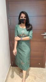 Hand embroidery kurti -Deer Theme (7911)