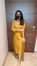 Ethnic Wear Kurti (8215)