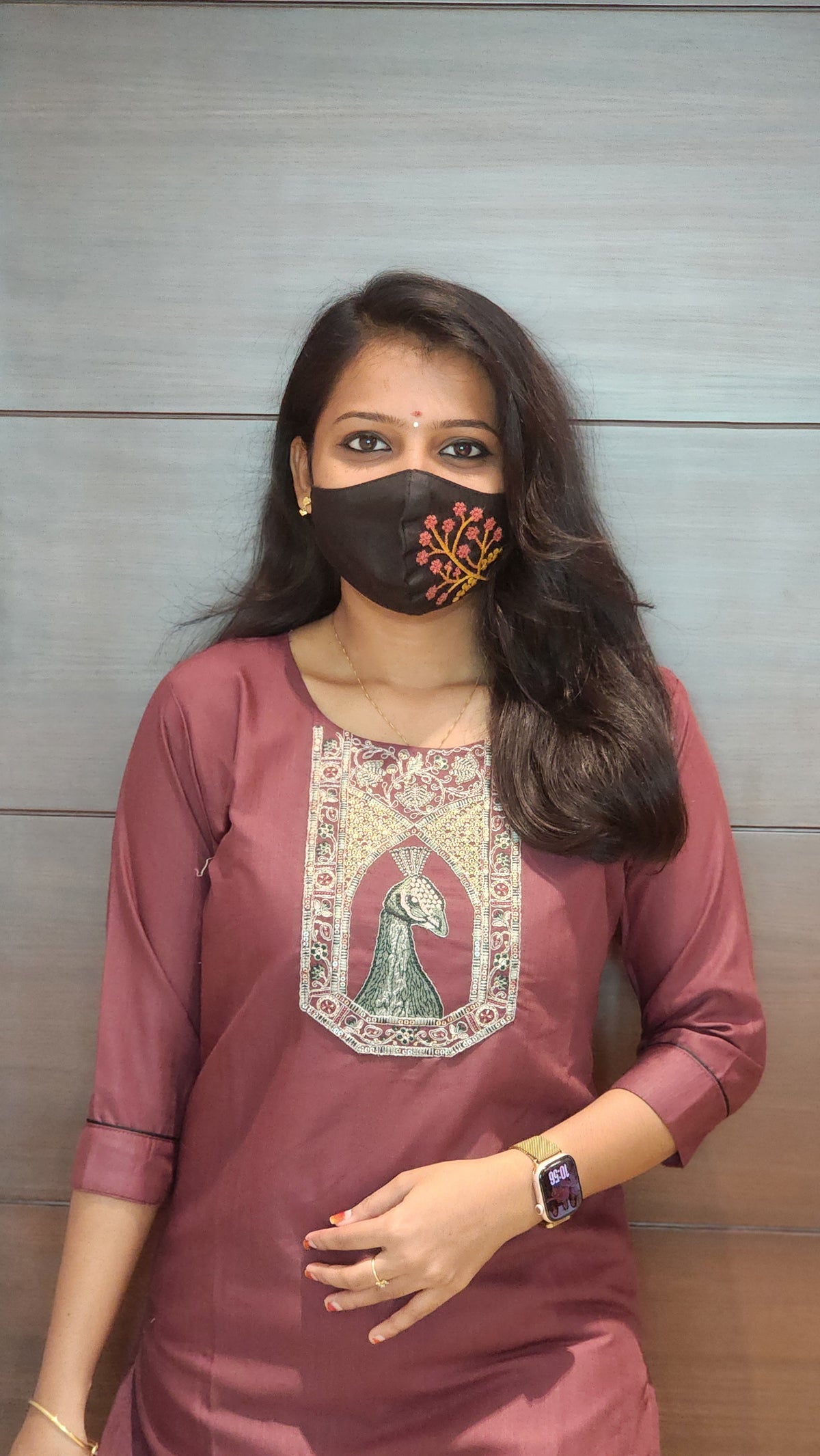 Hand embroidery kurti - Peacock Theme(8320)