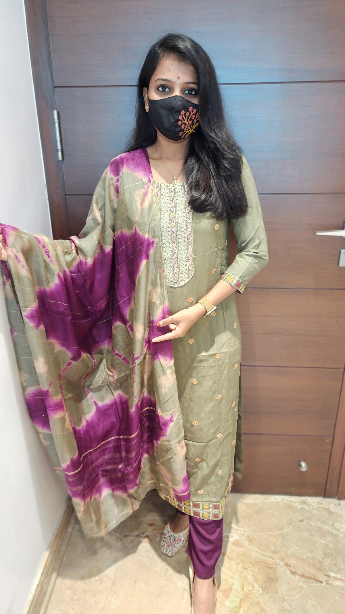 Ethnic Salwar Set (8866)c