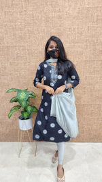 Office Wear - Embroidery (9384)