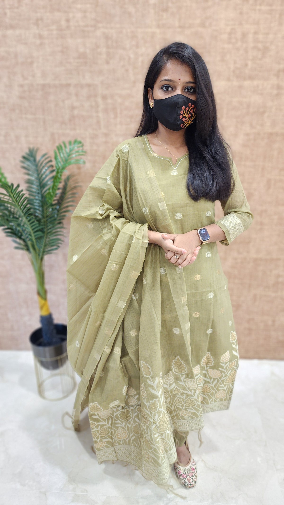Ethnic Salwar Set (9820)c