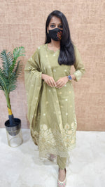 Ethnic Salwar Set (9820)c