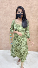 Ethnic Festive Wear -Jewel Neck Kurti (10168)