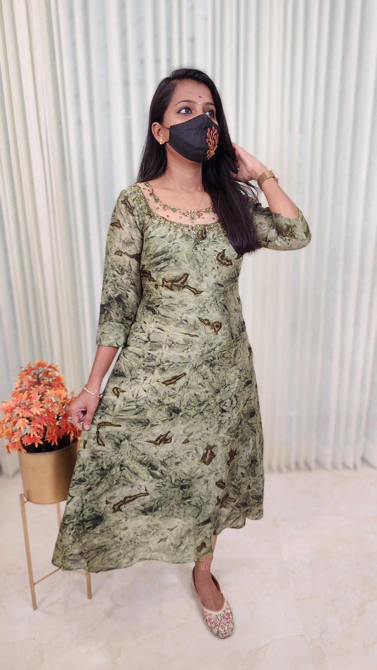 Ethnic Festive Wear -Jewel Neck Kurti (10419)
