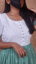 Hakoba Frock (10526)