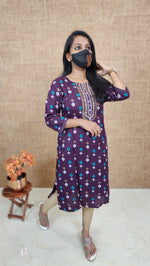 Office Wear kurti-Embroidery kurti(10519)c2