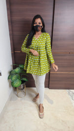 Peplum top (10948)