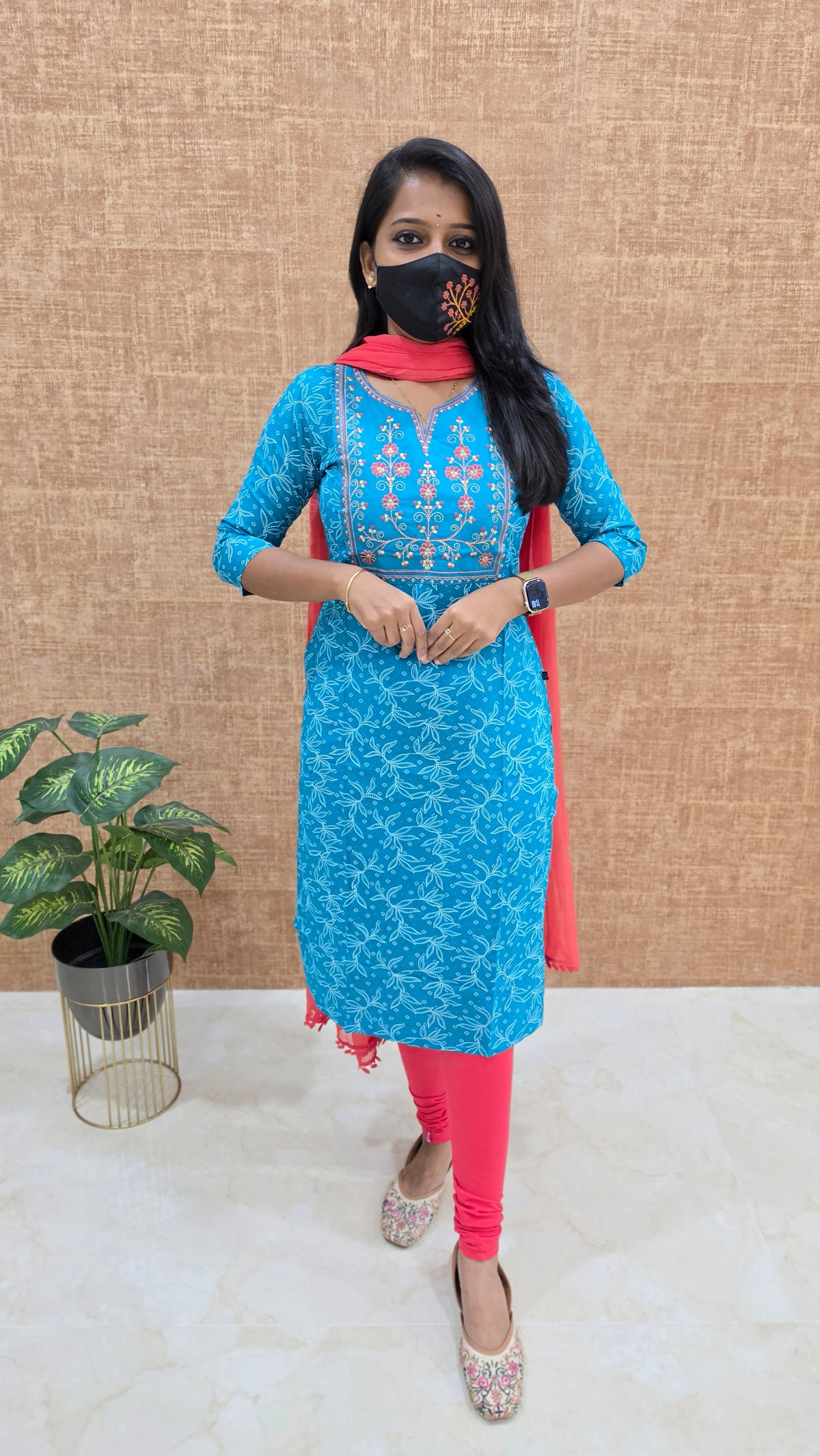 Office Wear - Embroidery (11555)
