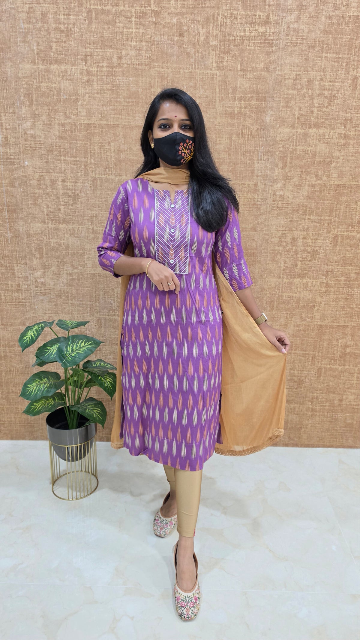 Office Wear - Embroidery (11553)