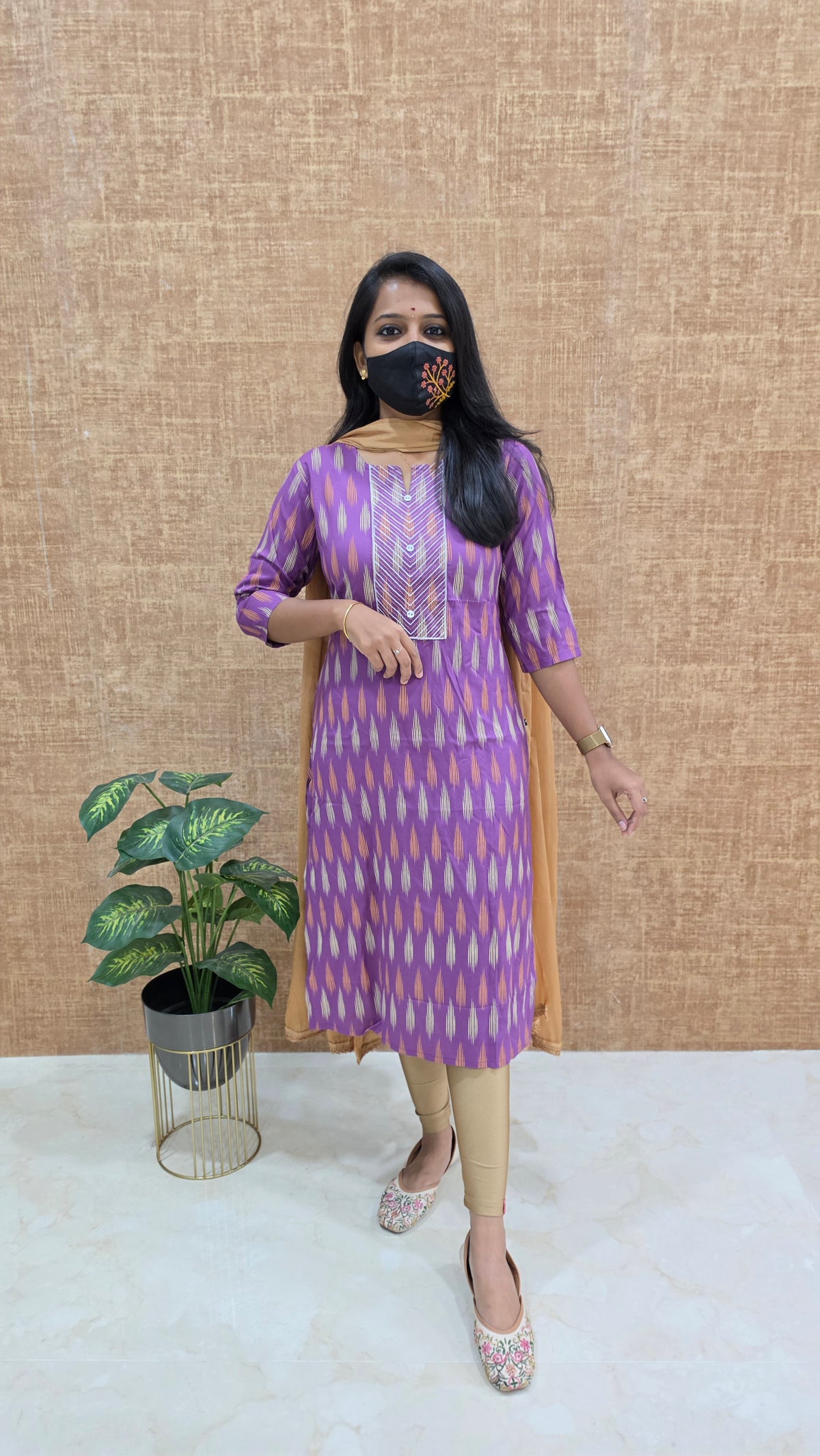 Office Wear - Embroidery (11553)