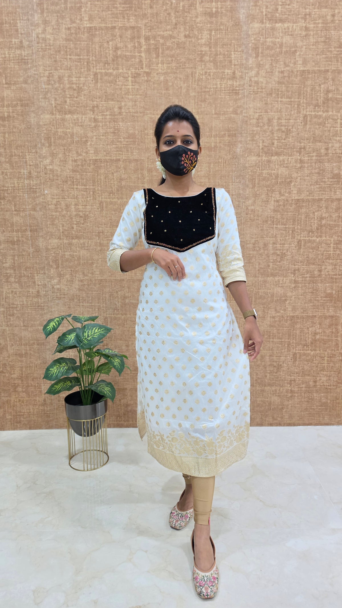 EthnicWear Kurti(11600)