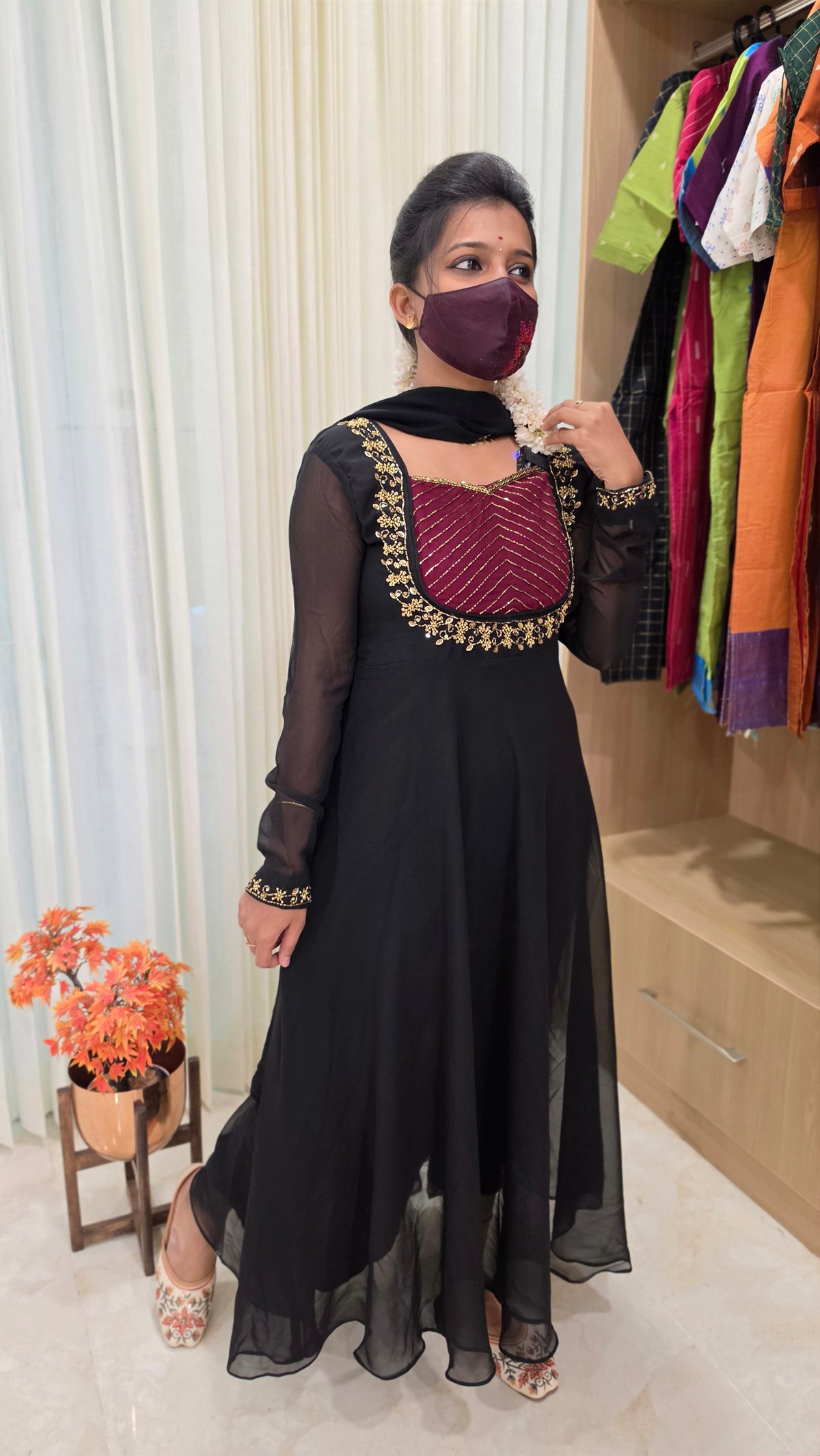 Meghna Ethnic set (Kurti+Dupatta)(13329)