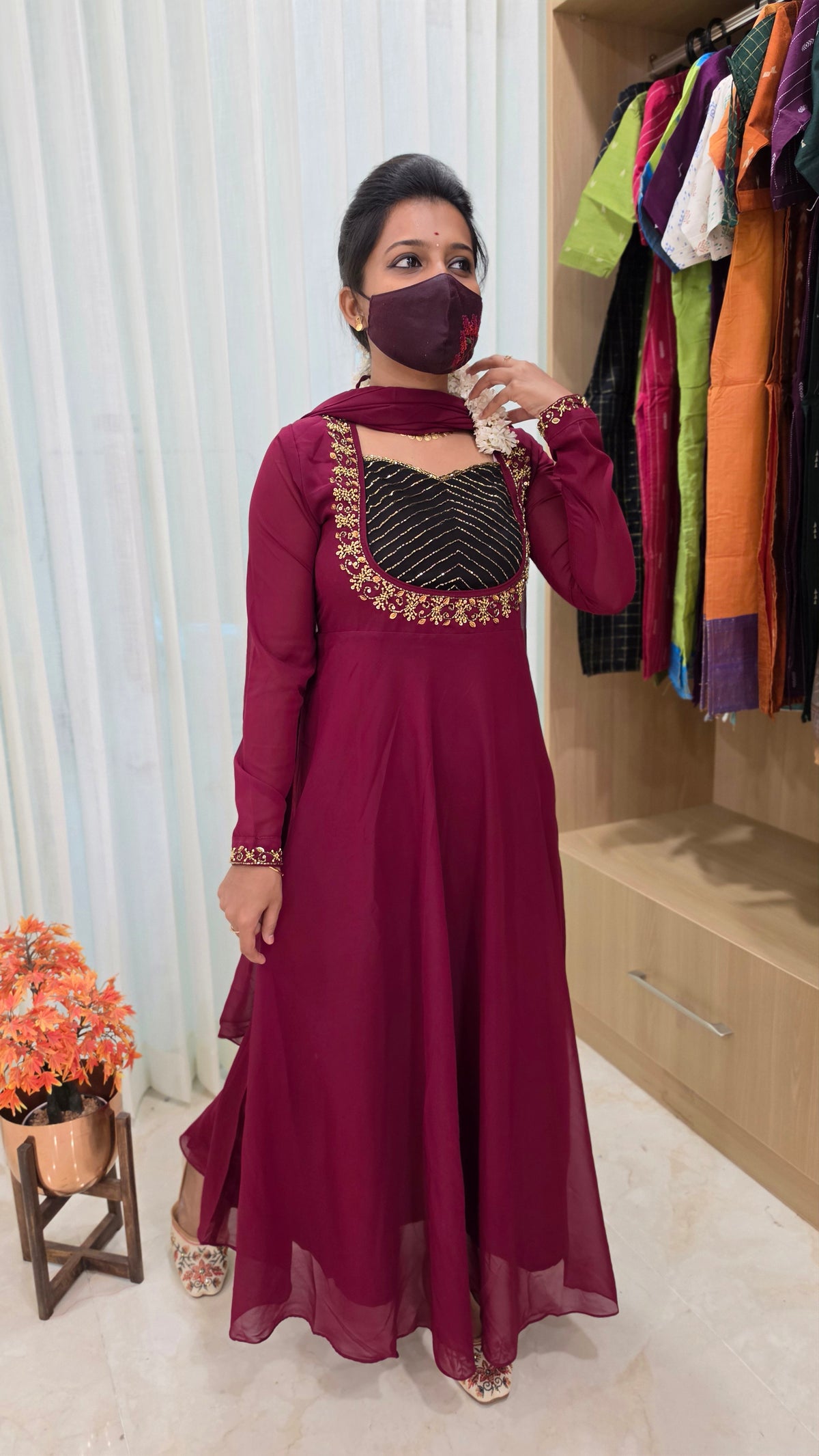Meghna Ethnic set (Kurti+Dupatta)(13330)