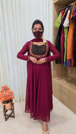 Meghna Ethnic set (Kurti+Dupatta)(13330)