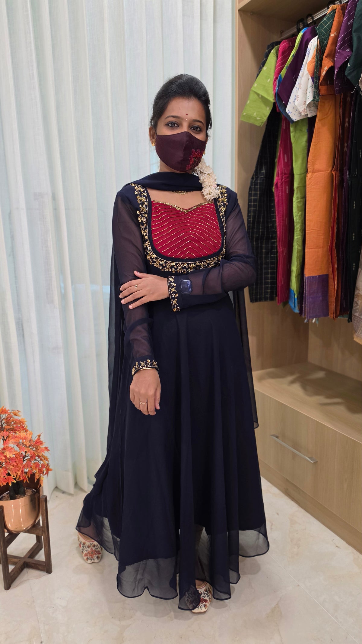 Meghna Ethnic set (Kurti+Dupatta)(13331)