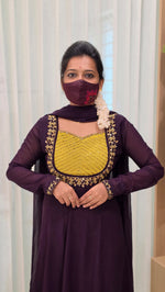 Meghna Ethnic set (Kurti+Dupatta)(13333)