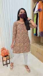 Short top kurti(13401)
