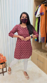 Short top kurti(13400)