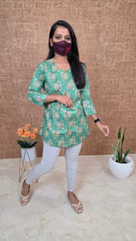 Short top kurti(13612)