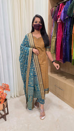 Iyal Ethnic set(13871)