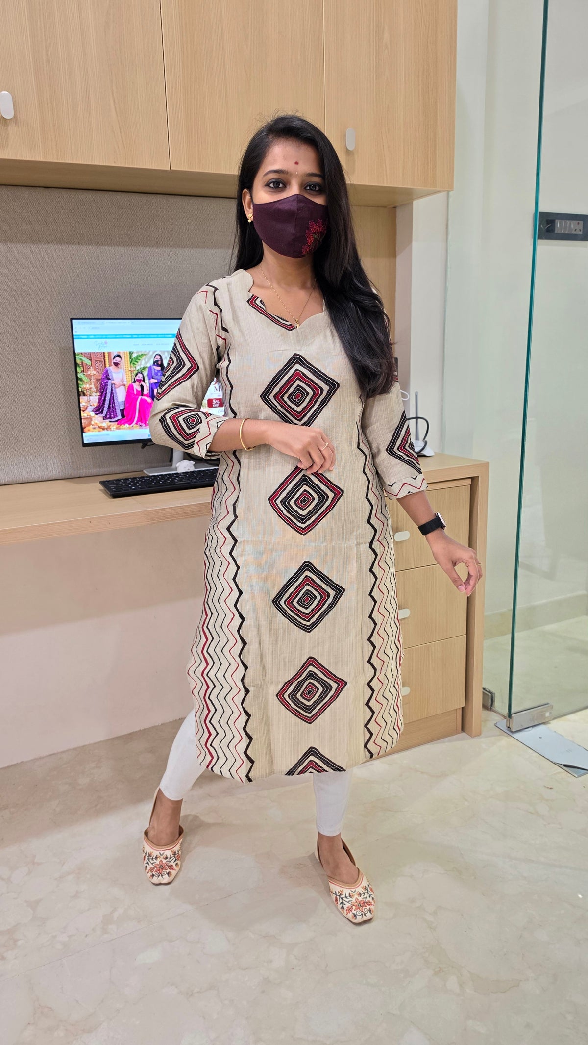 Office wear (13794)