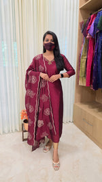 Aditi Ethnic set(Kurti+Dupatta)(13796)
