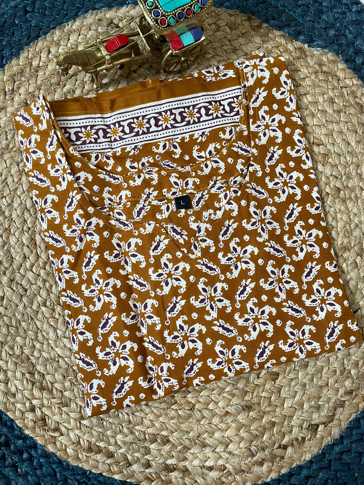 Avasaa Kurti (L