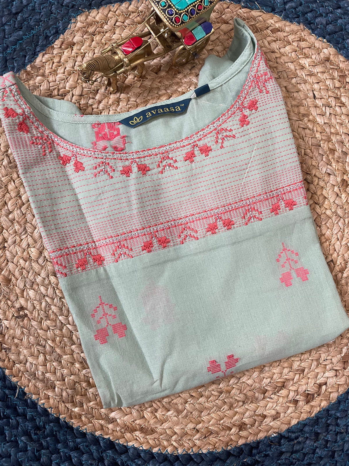 Avasaa Kurti (L 808)