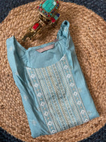 Avasaa kurti (S 747)