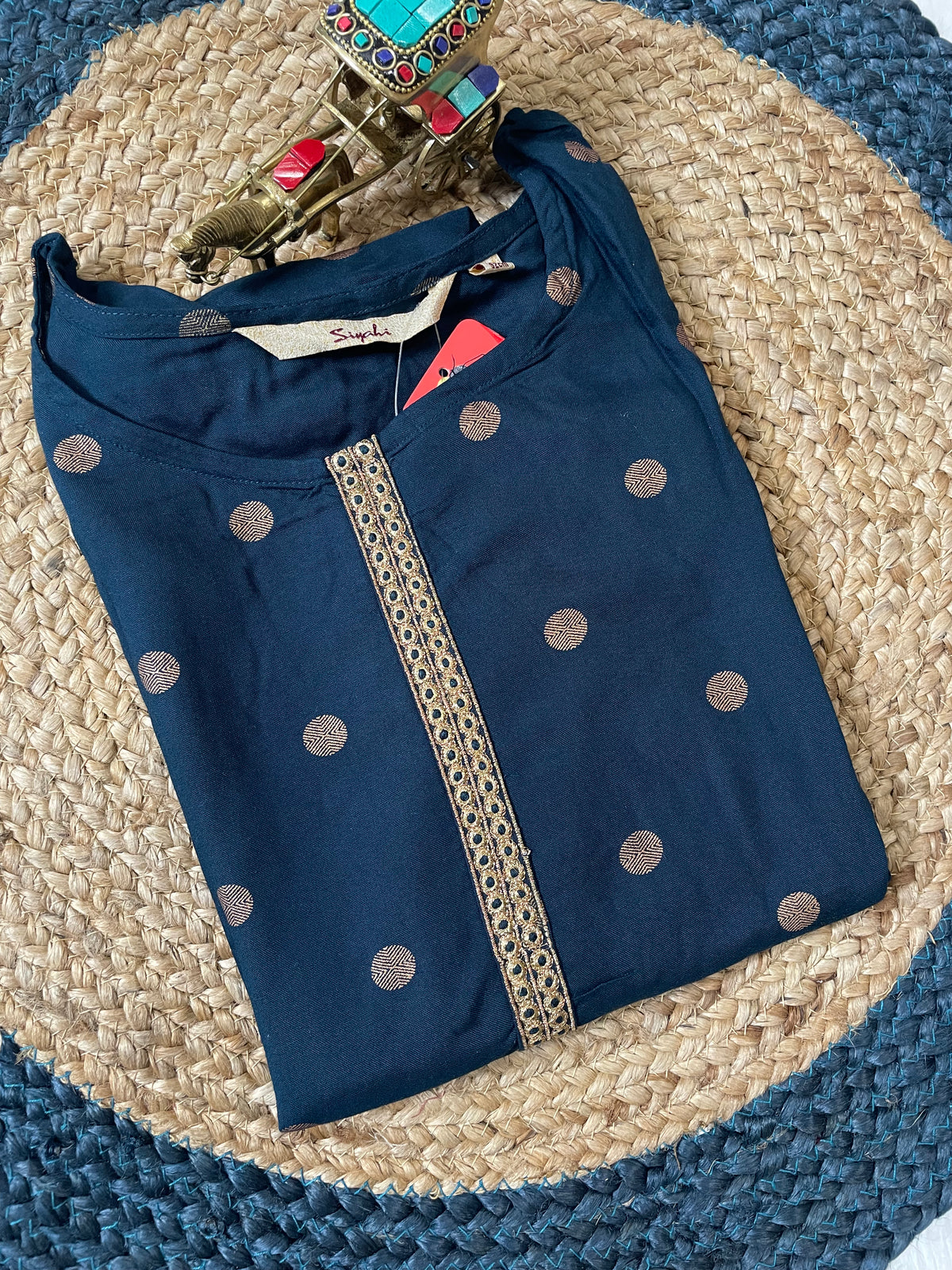 Avasaa Kurti (L 789)