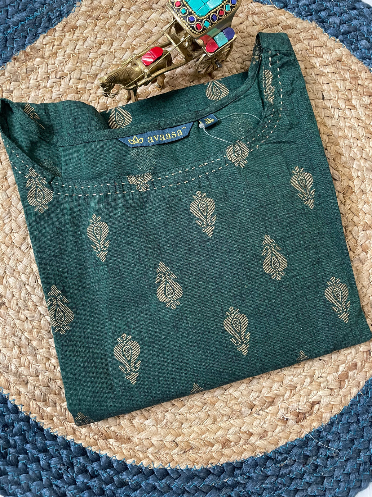 Avasaa Kurti (XL 894)