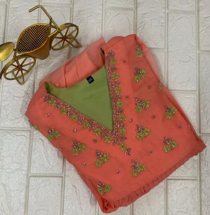 Festive sale - Handwork kurti (6870)