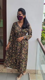 Aliya Cut Kurti (2486)c