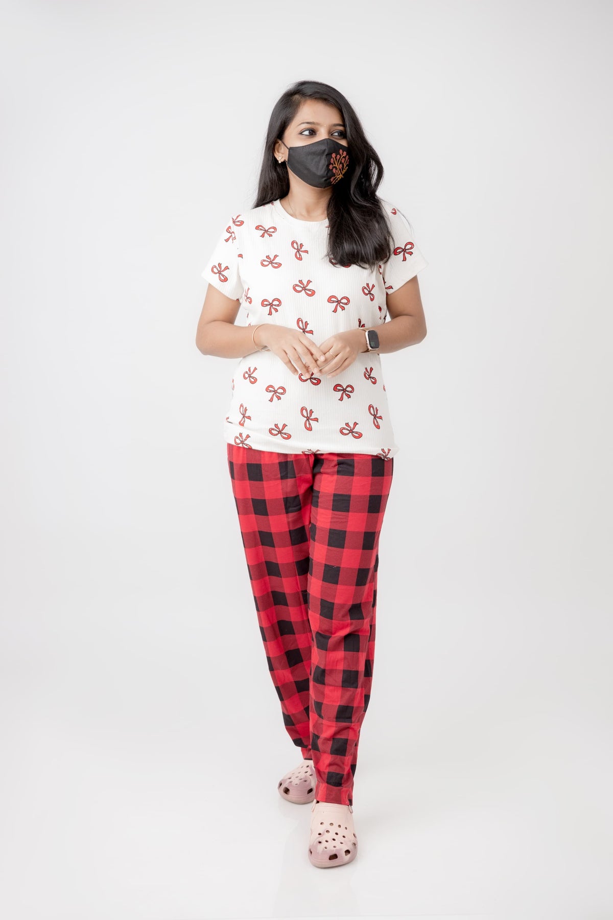 Night Wear (5369)(c2)