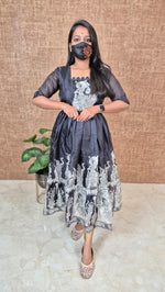 Tharaa frock(11432)