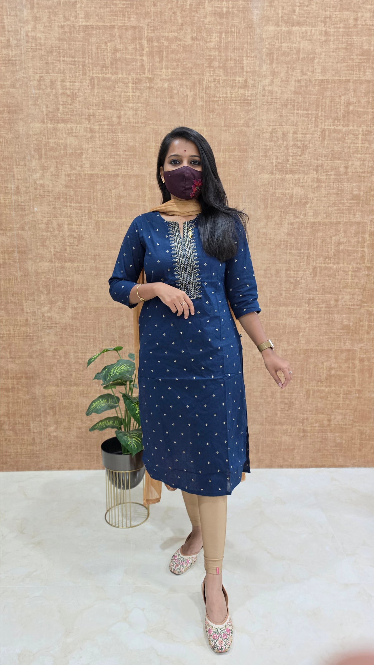 Office Wear - Embroidery (11633)
