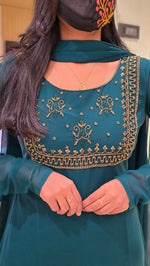 NavyaHandwork Set(11878)(bottle green )