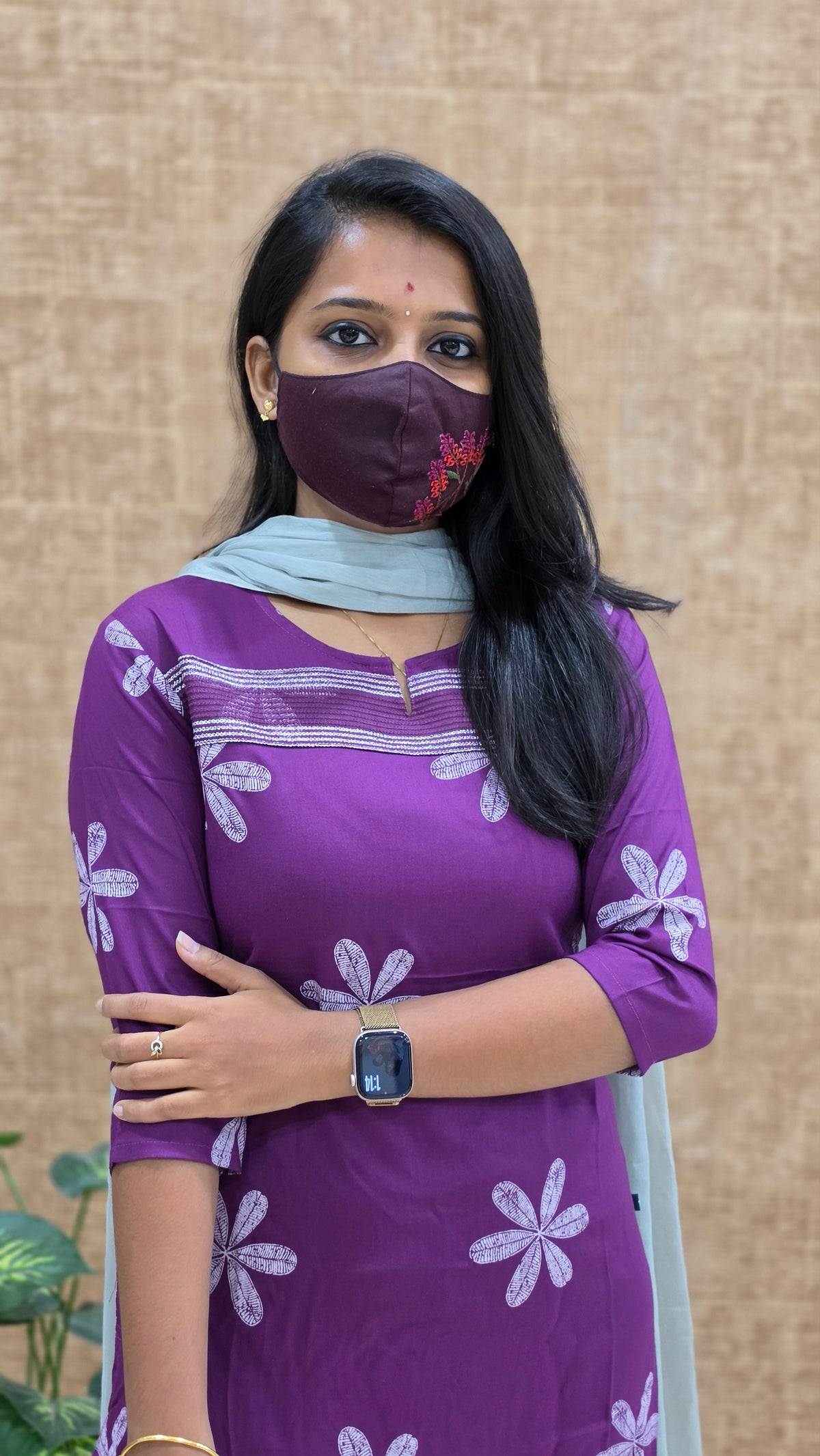 Office Wear - Embroidery (11635)
