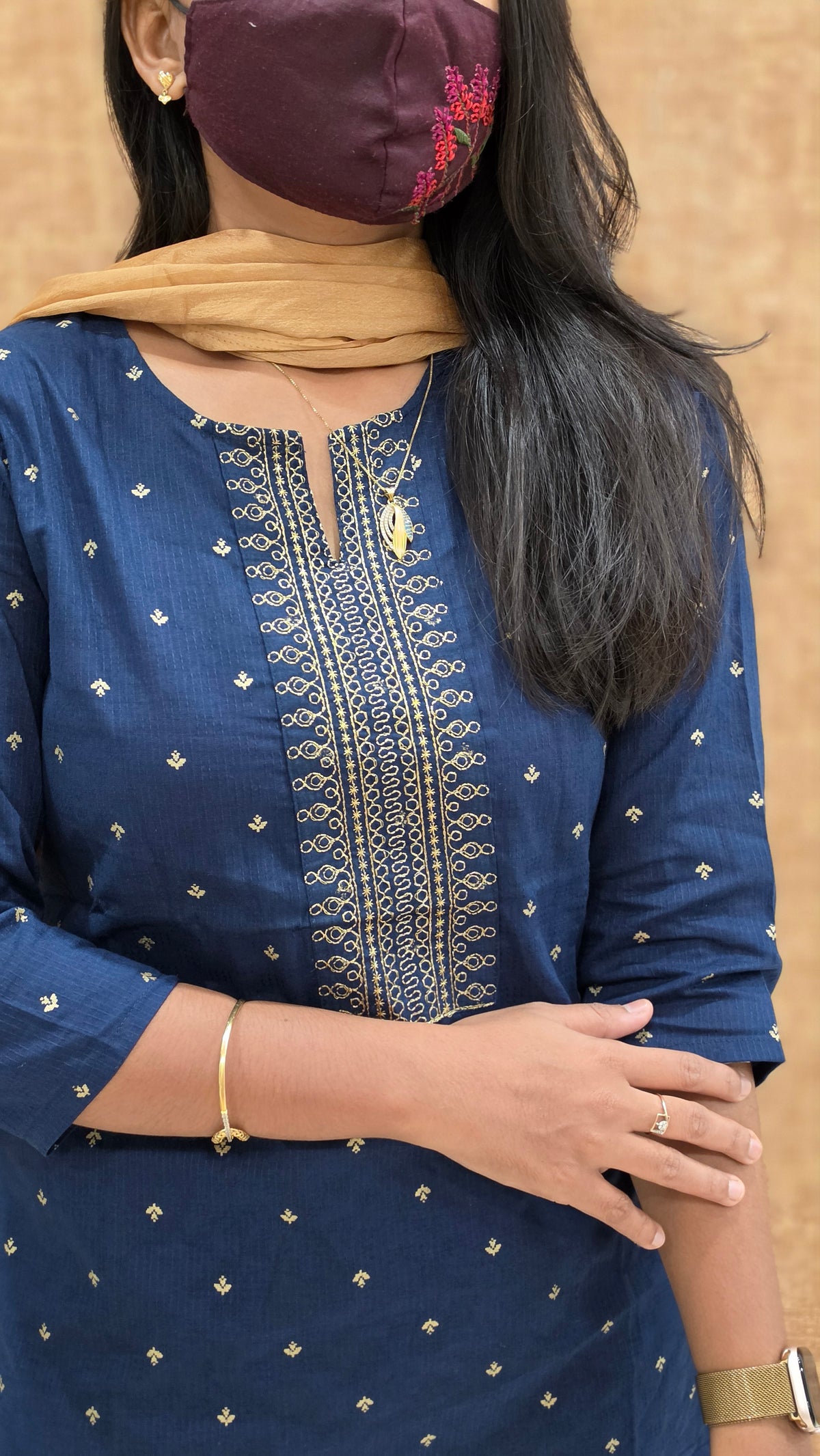 Office Wear - Embroidery (11633)