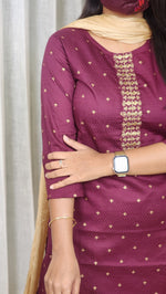 Office Wear - Embroidery (10933)